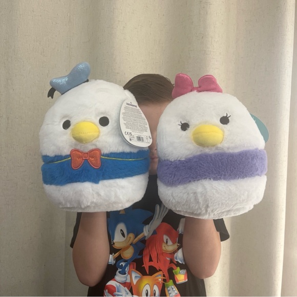 Disney Other - Squismallows Fuzz-mallows Daisy Donald